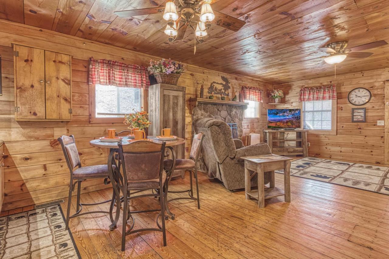 Bear Den, Hot Tub, 1089 Of Free Attraction Tickets For Each Paid Day, Dollywood And More! 세비어빌 외부 사진